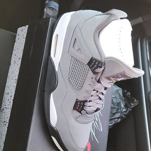 🚨🚨SOLD Jordan 4s SOLD🚨🚨